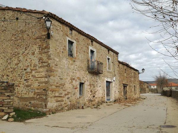 Casa de pueblo en 33, 33, Arévalo de la Sierra