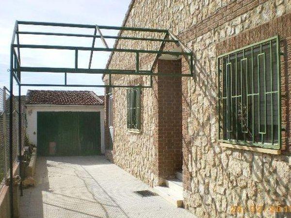 Casa de pueblo en calle Pizarro, 4, Almadrones