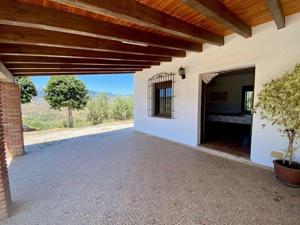 Finca rústica en Alozaina