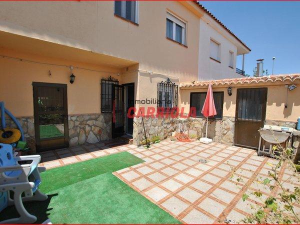 Chalet adosado en Alcabon
