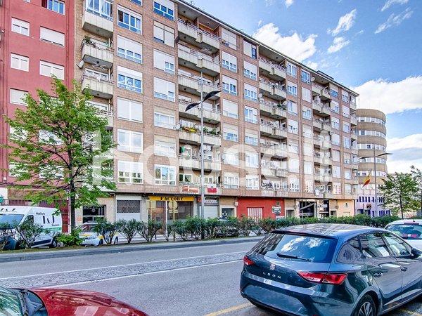 Piso en calle la Llama, Centro, Torrelavega
