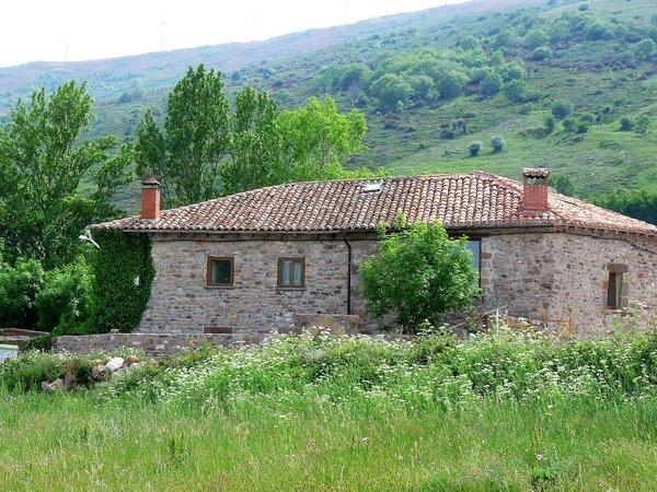 Caserón en REAL, s/n, Brañosera