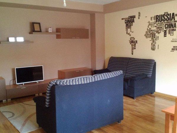 Chalet pareado en calle los olmos, Buniel