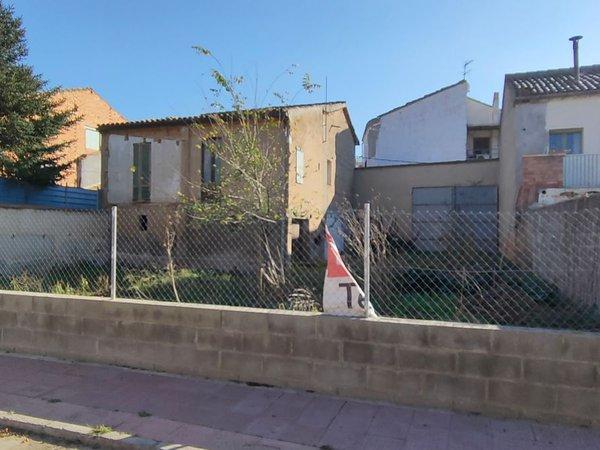 Chalet adosado en calle de la Font, Barbens