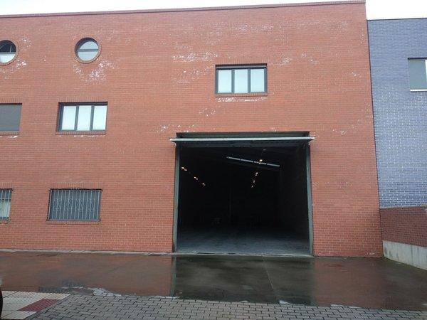 Nave en calle Huerga, 3, Villaquilambre