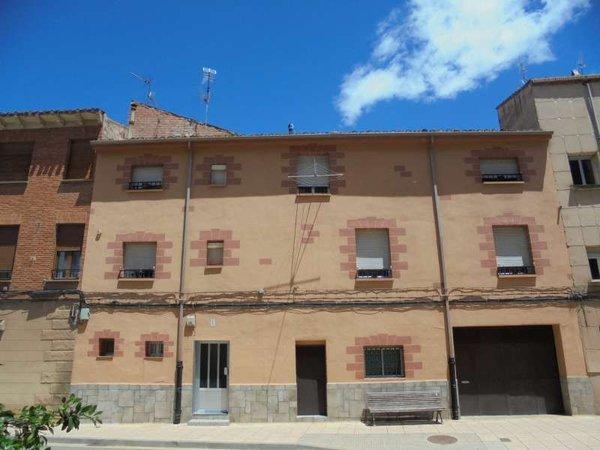 Casa de pueblo en calle Pío Sicilia, Alberite