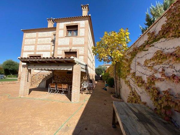 Casa o chalet independiente en Cobisa