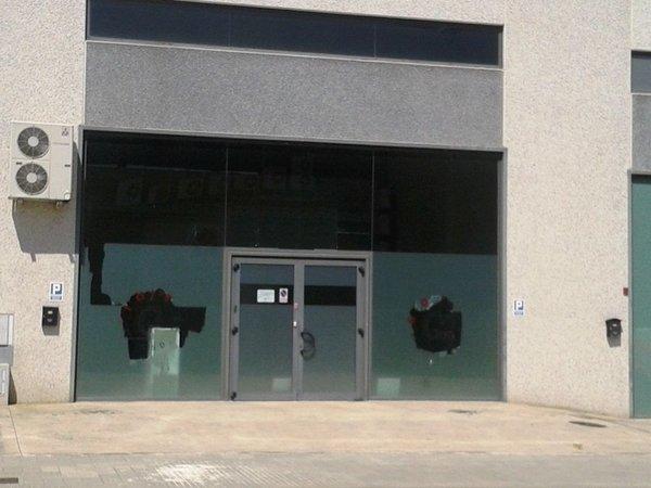 Nave en mercè rodoreda, 4, Bescanó