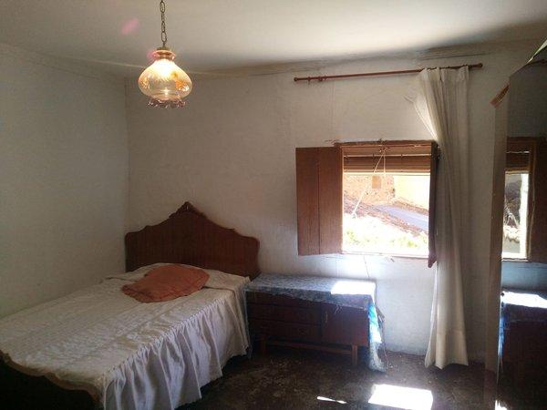 Casa de pueblo en calle Empedrada, 12, Abanto