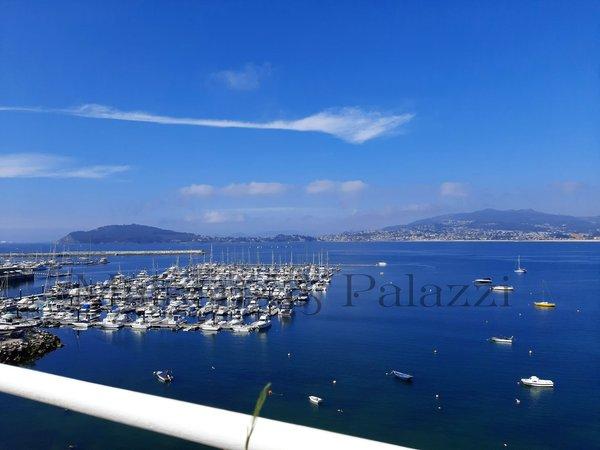 Dúplex en Monterreal, Baiona